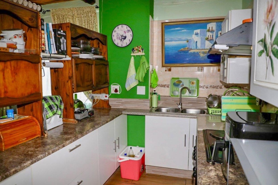 6 Bedroom Property for Sale in Oranjeville Free State